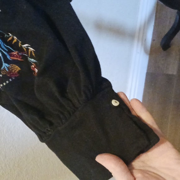 Free People Embroidered Top- Small - Picture 6 of 9